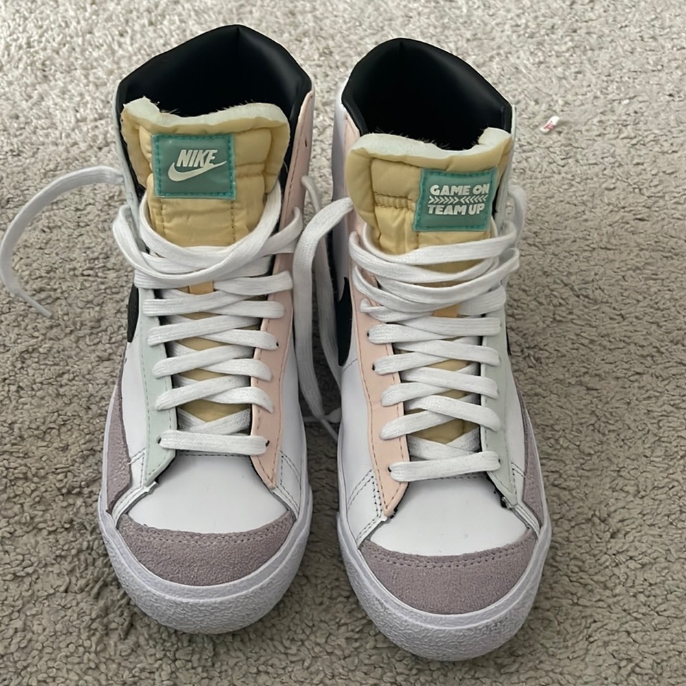 Nike Women's Multicolor High-Top Sneakers